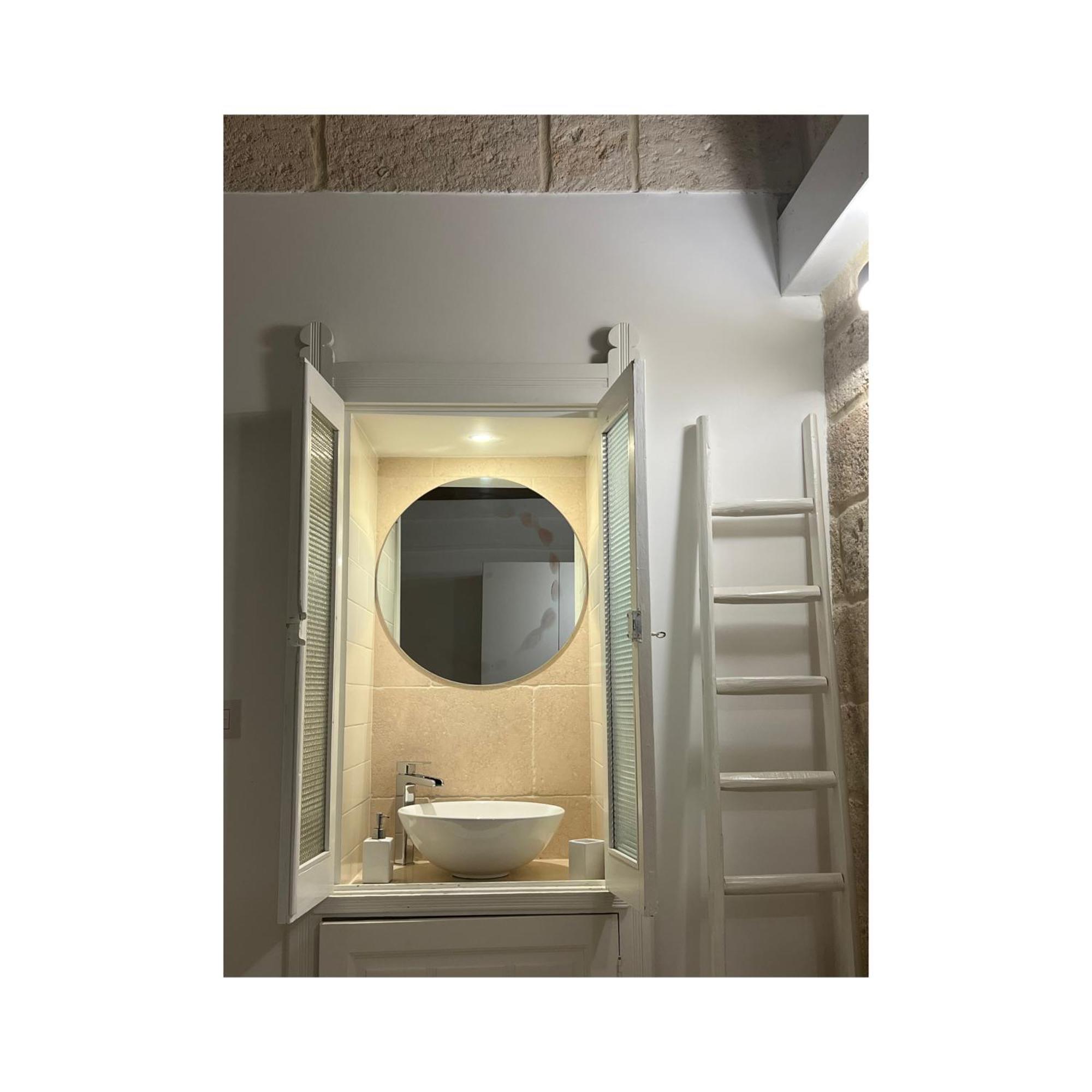 Locus Amoenus Hotel โปลีญาโนอามาเร ภายนอก รูปภาพ